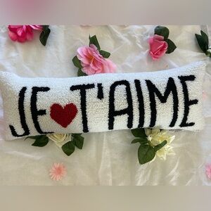 Love Pillow with Je T'aime Design - White, Black, Red